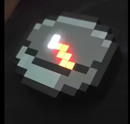 Brújula Minecraft con carga usb + figura Lava Chicken 3D
